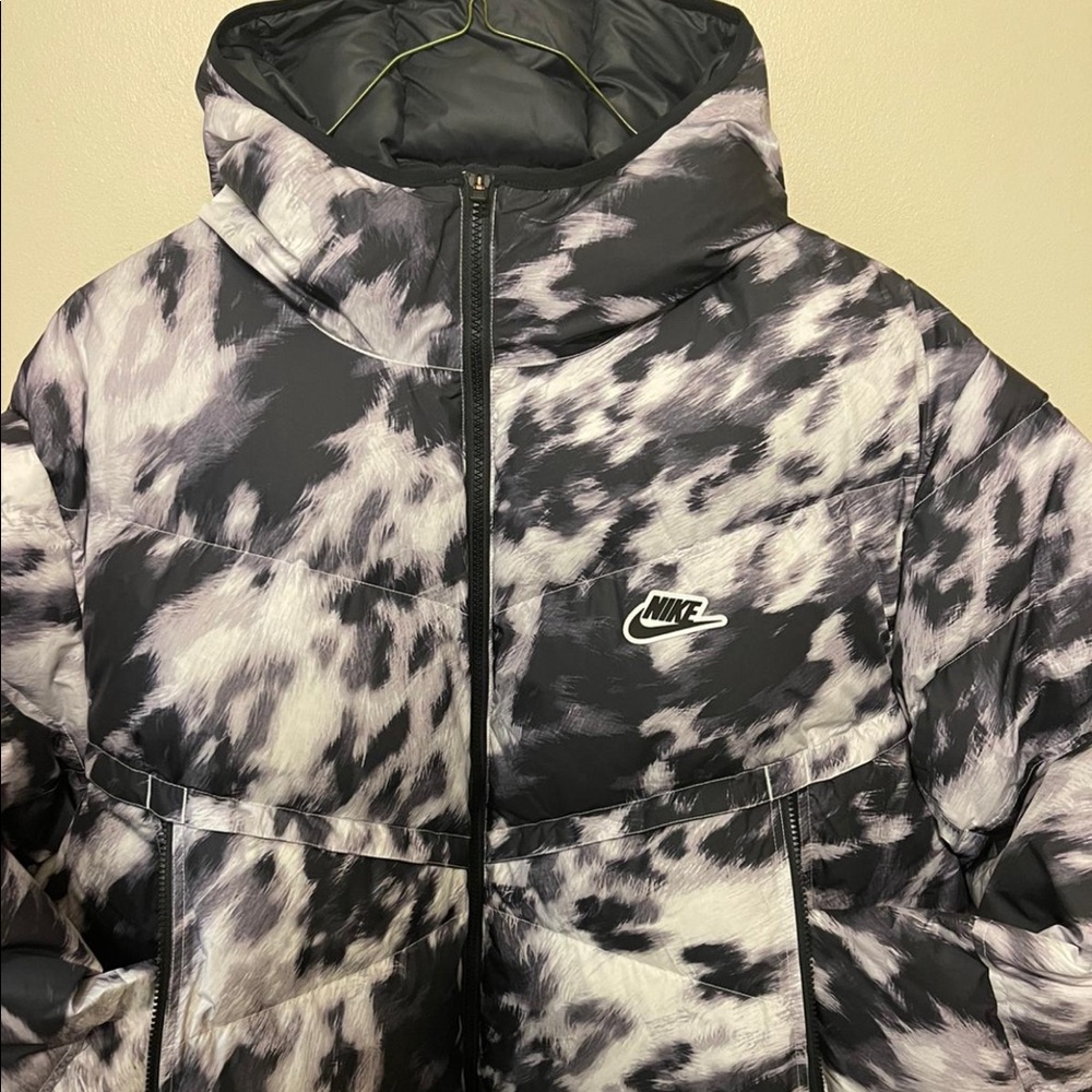 MENS NIKE JACKET NEW WITHOUT TAG